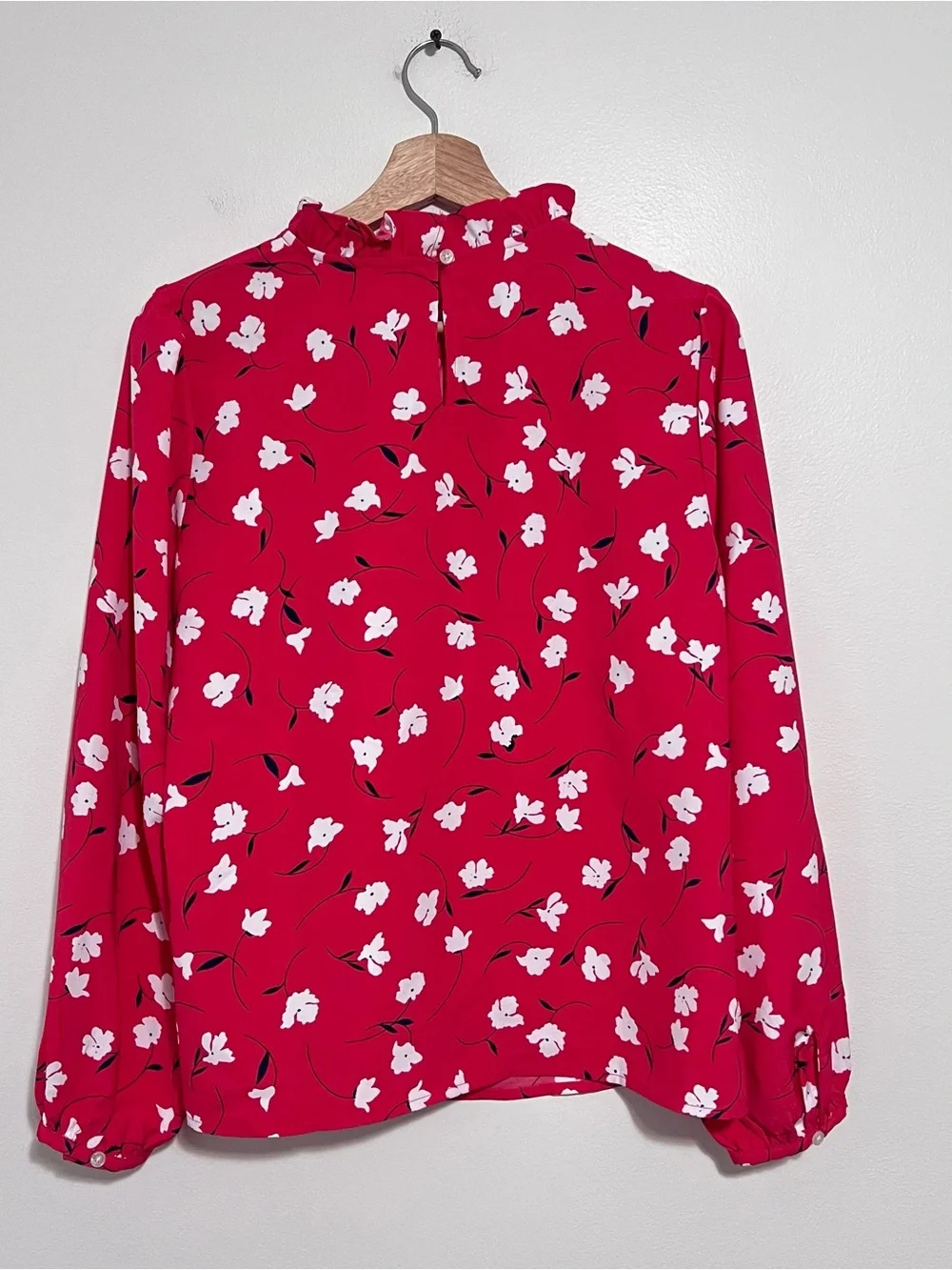 J.Crew Floral Ruffle Neck Long Sleeve Blouse Red White Size Small Classic Office